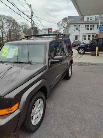 2007 Jeep commander - cars & trucks - by owner - vehicle automotive... for sale in Beverly, MA – photo 2