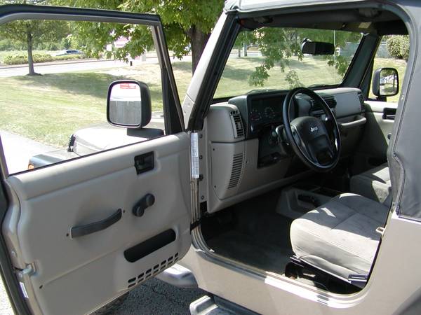 2004 Jeep Wrangler 6cyl Automatic - cars & trucks - by owner -... for sale in romeoville, IA – photo 7