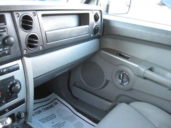 2006 Jeep Commander 4WD - BIG BIG SAVINGS! - - by for sale in Prospect Park, NJ – photo 15