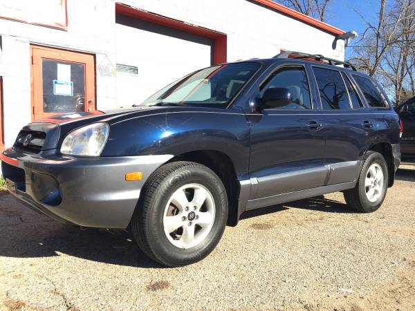 2005 Hyundai Santa Fe AWD "One Owner" - cars & trucks - by dealer -... for sale in Avalon, IL – photo 2