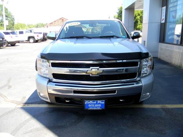 2011 Chevrolet Silverado 1500 EXTENDED CAB LT 4WD 5.3L V8 TRUCKS -... for sale in Plaistow, NH – photo 3