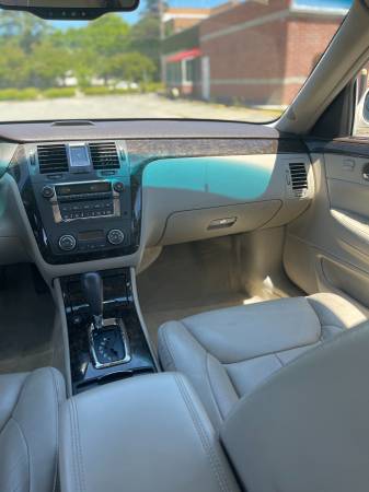 2008 Cadillac DTS - - by dealer - vehicle automotive for sale in Columbia, SC – photo 11