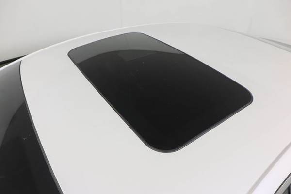2017 Lincoln MKZ, White Platinum Metallic Tri-Coat for sale in Wall, NJ – photo 9