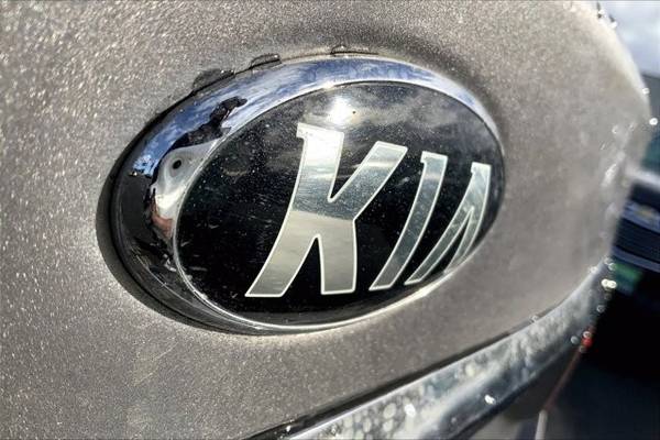 2016 Kia K900 Luxury Sedan - - by dealer - vehicle for sale in Tacoma, WA – photo 8