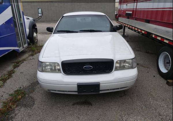 2011 FORD CROWN VIC P71’s WITH AROUND 80k - cars & trucks - by owner... for sale in Antioch, WI – photo 12