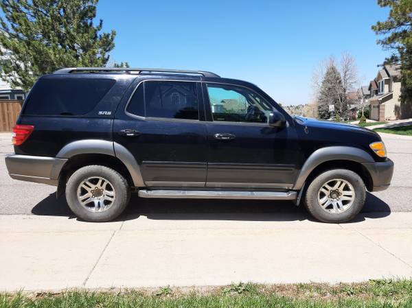 2004 Toyota Sequoia SR5 DVD System 4WD 8-Seater! for sale in Englewood, CO – photo 5