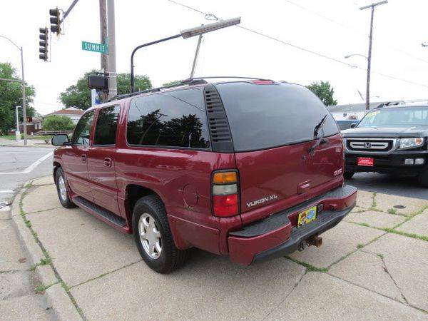2004 GMC Yukon XL Denali - $499 Down Drives Today W.A.C.! for sale in Toledo, OH – photo 4