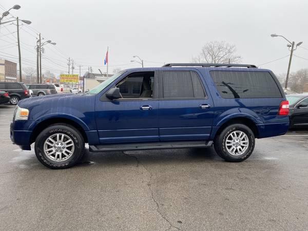 2010 Ford Expedition EL XLT - - by dealer - vehicle for sale in Indianapolis, IN – photo 2
