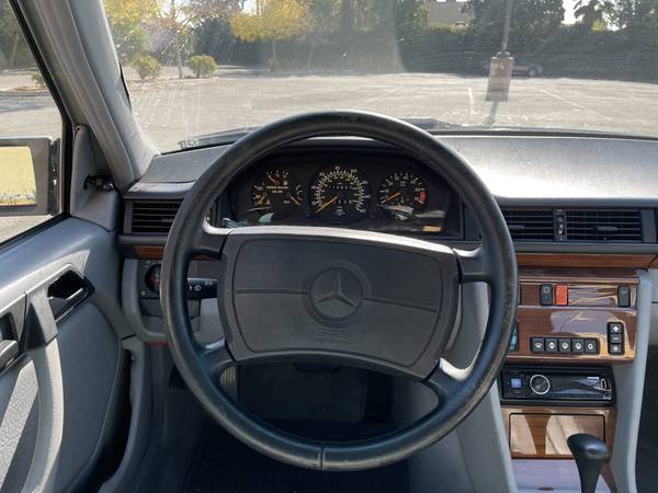 1991 Mercedes-Benz 300E 2.6L - cars & trucks - by owner - vehicle... for sale in Los Angeles, CA – photo 15
