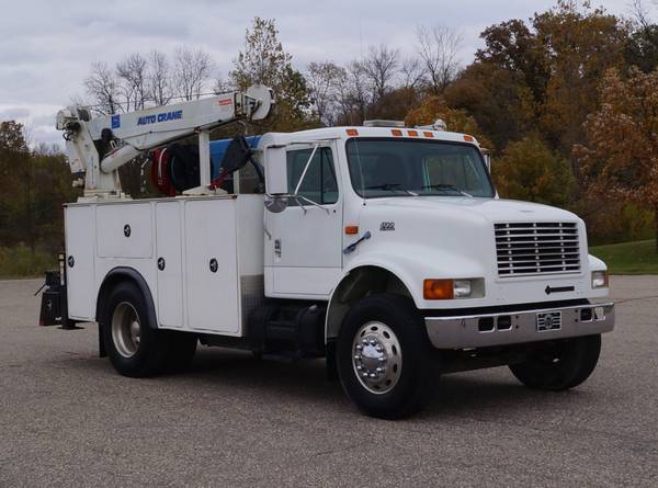 1998 International 4700 - 20ft Crane Truck - Maxxforce DT 466E 7.6 for sale in Dassel, MN – photo 2