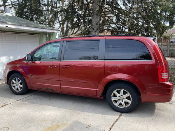 2009 Chrysler town and country for sale in Oak_Park, MI – photo 3