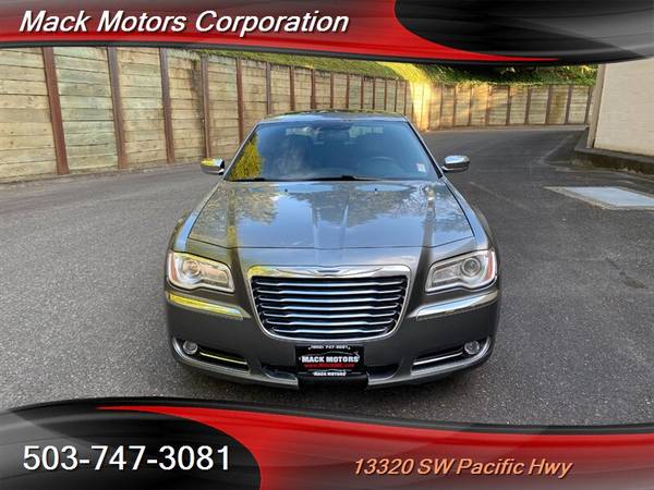 2012 Chrysler 300 Limited Pano Roof Navi Back-Up Camera 31MPG - cars for sale in Tigard, OR – photo 5