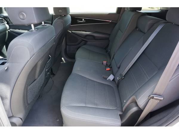 2020 Kia Sorento LX V6 AWD LX V6 4dr SUV - - by dealer for sale in TAMPA, FL – photo 20