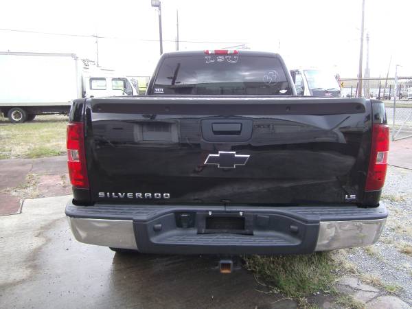 2009 Chevy Silverado LS V8 Ext Cab - cars & trucks - by owner -... for sale in Jefferson, LA – photo 2
