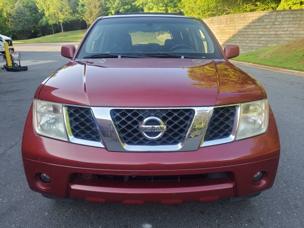2005 Nissan Pathfinder LE for sale in Charlotte, NC – photo 3