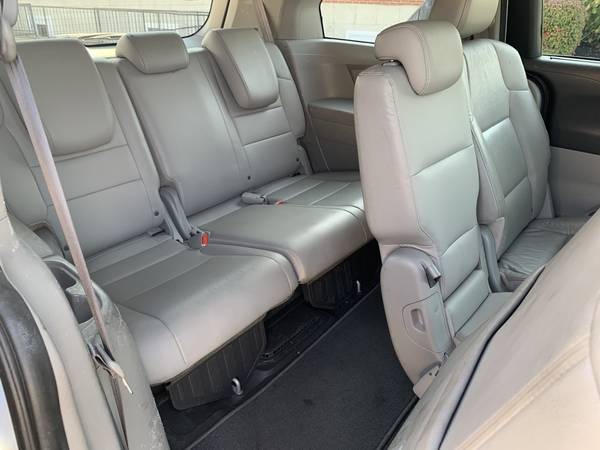 2011 Honda Odyssey EX-L - cars & trucks - by owner - vehicle... for sale in Ballwin, MO – photo 16