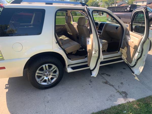2007 Mercury Mountaineer for sale in Grand Island, NY – photo 4