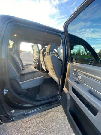 2019 RAM 1500 BIGHORN SLT CLASSIC - CREW CAB, 6 4 BOX - cars & for sale in Hamel, MN – photo 13