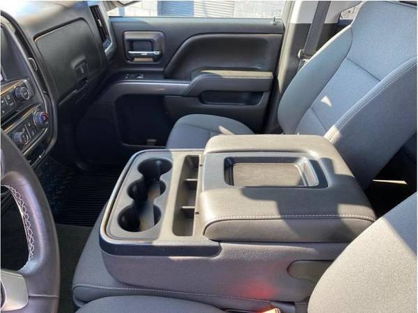 2018 Chevrolet Chevy Silverado 1500 Crew Cab LT Pickup 4D 5 3/4 ft -... for sale in Escondido, CA – photo 17