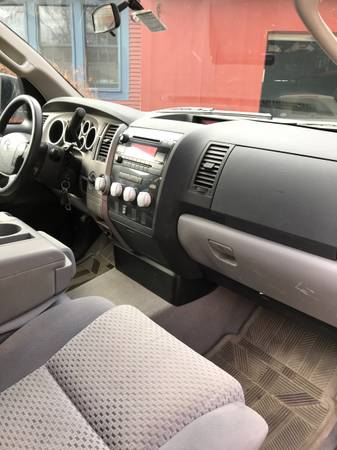 2010 Toyota Tundra - cars & trucks - by owner - vehicle automotive... for sale in hinesburg, VT – photo 6
