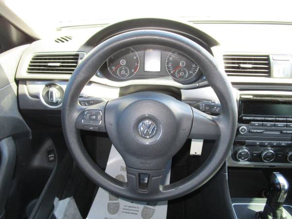 2012 Volkswagen Passat 4dr Sdn 2 5L Auto S w/Appearance PZEV - cars for sale in Eight Mile, AL – photo 10