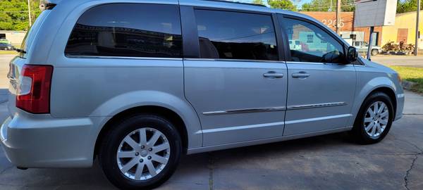 2011 Chrysler Town and Country - - by dealer - vehicle for sale in High Point, NC – photo 6
