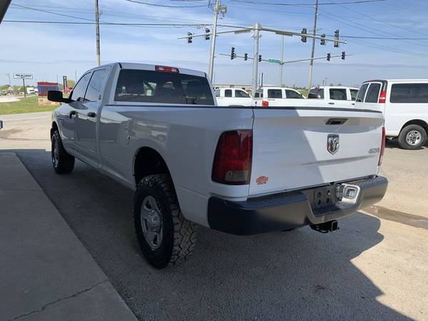 2018 RAM 2500 Tradesman Crew Cab LWB pickup White for sale in Bethel Heights, AR – photo 5