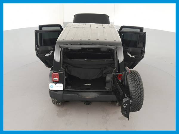 2013 Jeep Wrangler Unlimited Rubicon Sport Utility 4D suv Black for sale in LAWTON, OK – photo 18