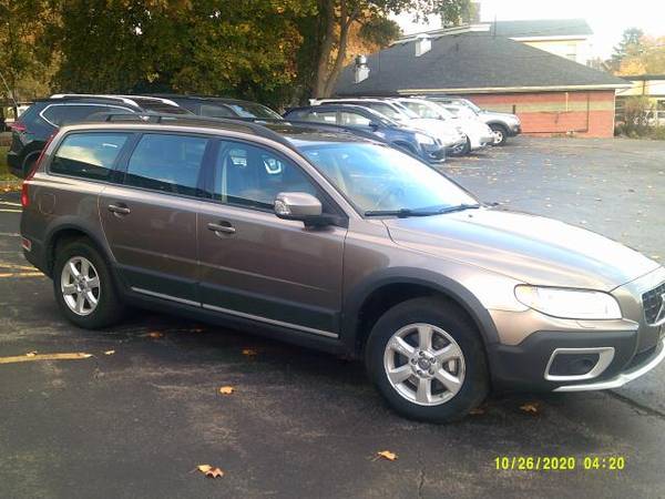 2009 Volvo XC70 4dr Wgn 3.2L - cars & trucks - by dealer - vehicle... for sale in WEBSTER, NY – photo 17