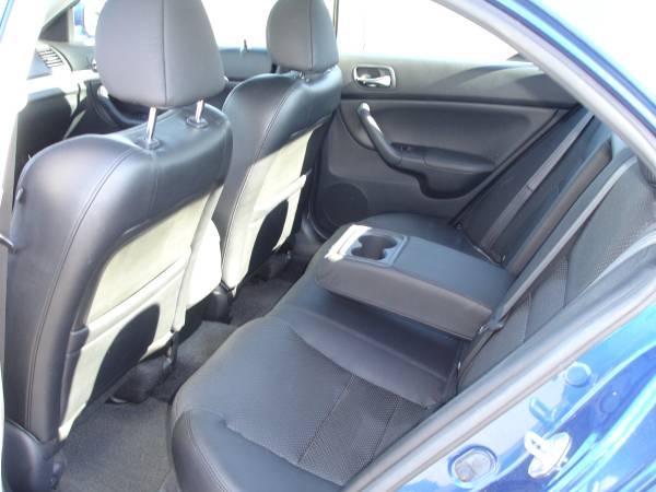 2005 ACURA TSX SEDAN! 1 OWNER! LOW LOW MILES! - cars & trucks - by... for sale in Germantown, WI – photo 12