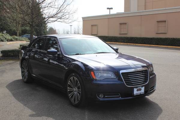2013 Chrysler 300S - - by dealer - vehicle automotive for sale in Lynnwood, WA – photo 3