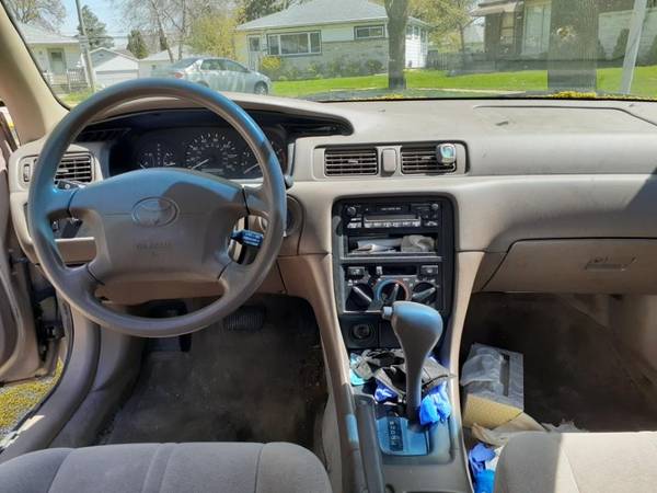 1998 Toyota Camry LE for sale in milwaukee, WI – photo 6