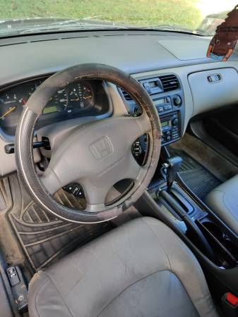2000 Honda Accord LX 3.0L V6 - cars & trucks - by owner - vehicle... for sale in Gainesville, FL – photo 10