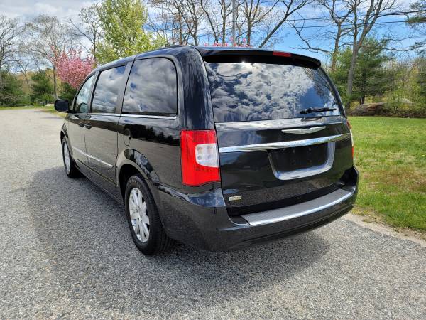 2014 Chrysler Town & Country Touring - - by dealer for sale in Exeter, RI – photo 4