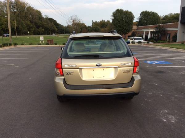 2008 SUBARU OUTBACK 2.5L AWD EXCELLENT CONDITION GARAGE KEPT - cars... for sale in Charlotte, NC – photo 5