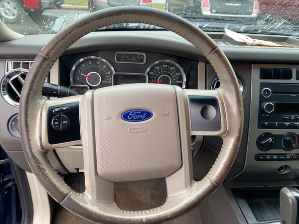 2010 Ford Expedition EL XLT - - by dealer - vehicle for sale in Indianapolis, IN – photo 19