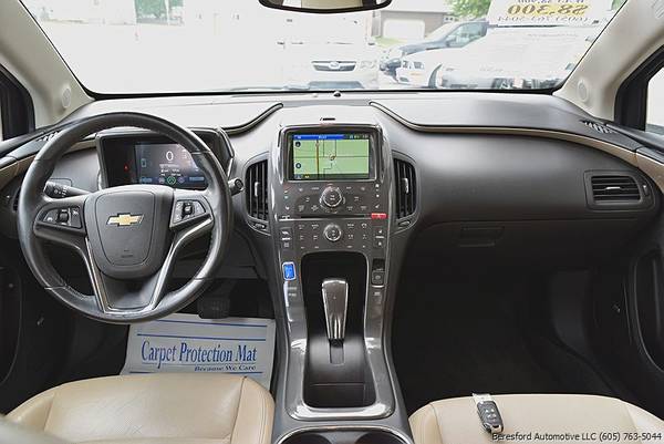 2011 Chevrolet Volt ~ Heated Leather, GREAT mpg, like new! - cars &... for sale in Beresford, SD – photo 17