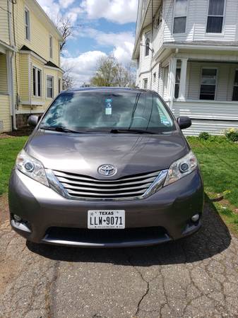 Toyota Sienna XLE with only 70k miles for sale in Other, CT – photo 3