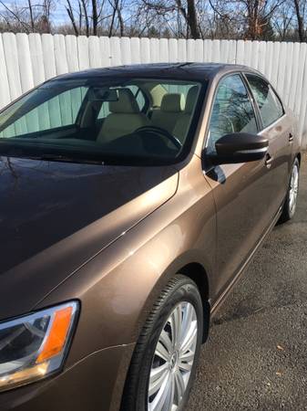 2014 Volkswagen Jetta SE Automatic Heated Leather Sunroof Much... for sale in Watertown, NY – photo 2