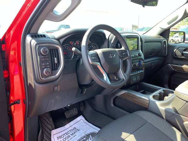 2020 CHEVY TRAIL BOSS (1 out of 3) for sale in Newton, IL – photo 12