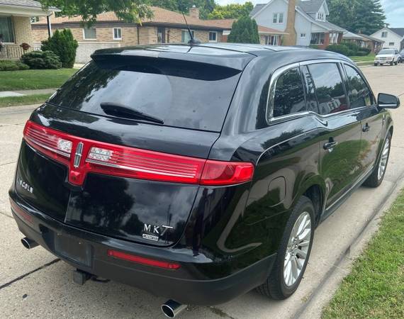 2011 Lincoln MKT 3.7L AWD - cars & trucks - by dealer - vehicle... for sale in Eastpointe, MI – photo 4