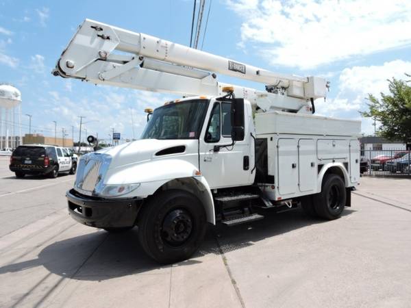 2005 INTERNATIONAL 4300 CRANE TRUCK,UTILITY with for sale in Grand Prairie, TX – photo 3