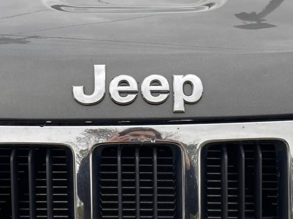 2012 Jeep Grand Cherokee LAREDO 4X4, WARRANTY, AUX/USB PORT, TOW... for sale in Norfolk, VA – photo 8