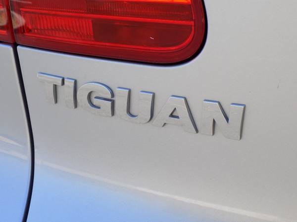 2013 Volkswagen Tiguan S - - by dealer - vehicle for sale in Phoenix, AZ – photo 9