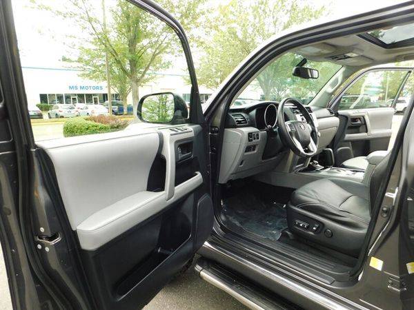 2013 Toyota 4Runner SR5 / 4X4 / LEATHER / SUNROOF / 1-OWNER / LIFTED... for sale in Portland, OR – photo 9