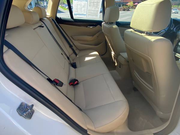 BEAUTIFUL 2015 BMW X1 DRIVE28i AWD LEATHER LOADED! LOW MILES! LIKE for sale in Jenkintown, PA – photo 5