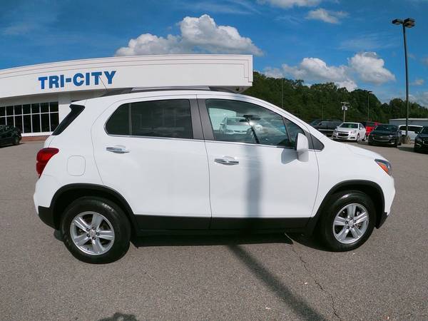 2017 Chevrolet Trax LT AWD **Only 13k Miles** - cars & trucks - by... for sale in Eden, NC – photo 7