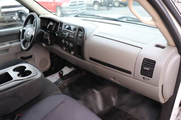 2011 Chevrolet Silverado 1500 4X4 4 3L V6 SOUTHERN TRUCK NO RUST for sale in Plaistow, MA – photo 17