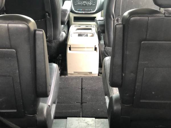 2011 Chrysler TOWN & COUNTRY for sale in Bronx, NY – photo 10