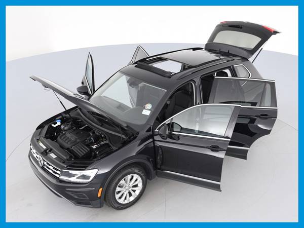 2018 VW Volkswagen Tiguan 2 0T SE 4MOTION Sport Utility 4D suv Black for sale in Chaska, MN – photo 15
